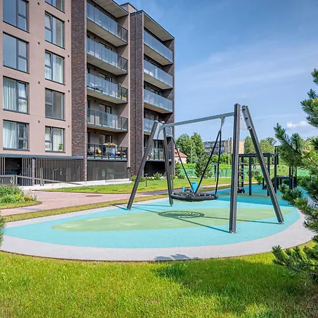 Lejlighed Modern 2-Bedroom Apartment With Free Parking By Eiro *