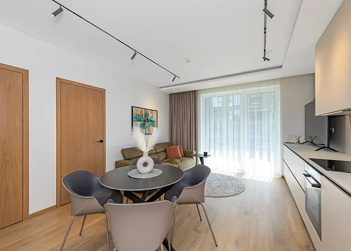 Modern 2 Bd By Domvia Appartement