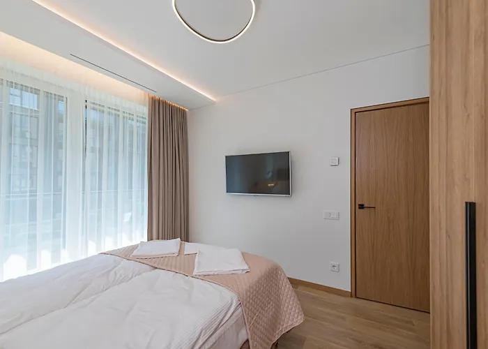 Modern 2 Bd By Domvia Appartement *